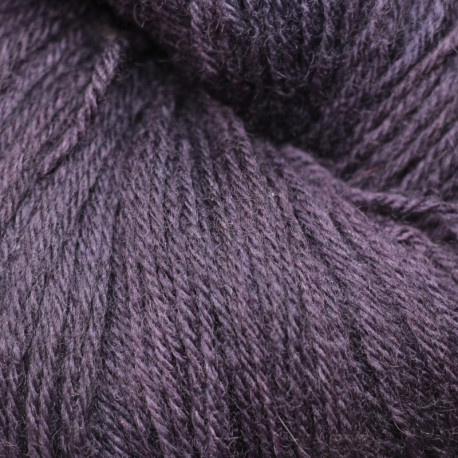 12/4 wool - very dark purple