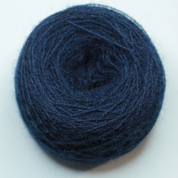 Laine 20/2 - Bleu indigo foncé en cuve de fermentation